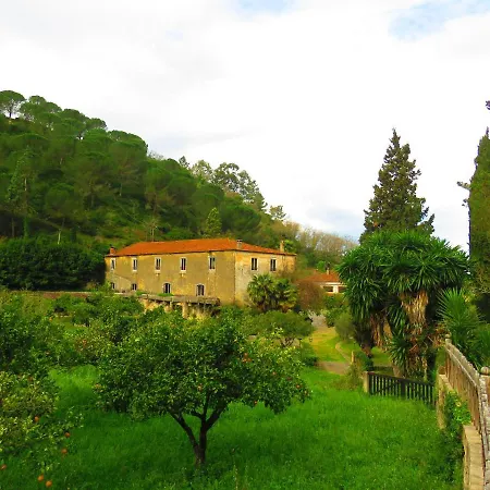 Charming House With Shared Pool In Porto De Mos. Casa vacanze *