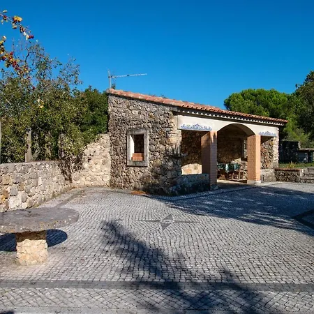 Charming House With Shared Pool In Porto De Mos. Porto de Mós