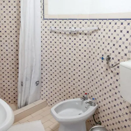 Charming House With Shared Pool In Porto De Mos. *