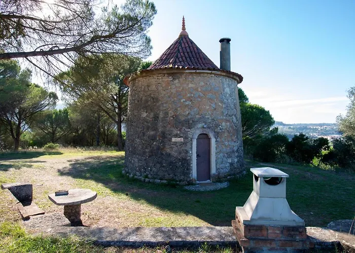 Charming House With Shared Pool In Porto De Mos. Porto de Mós