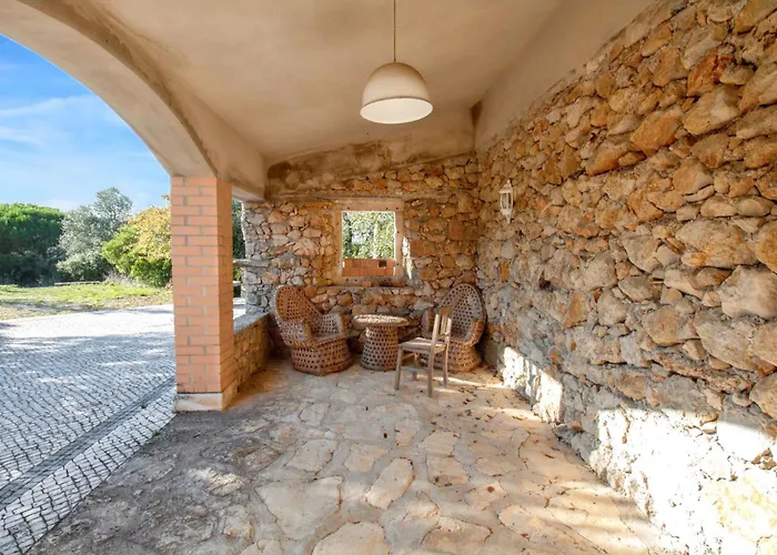 Charming House With Shared Pool In Porto De Mos. *